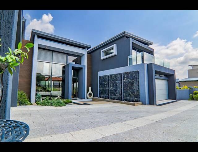 4 BEDROOM HOUSE FOR SALE IN COPPERLEAF ESTATE